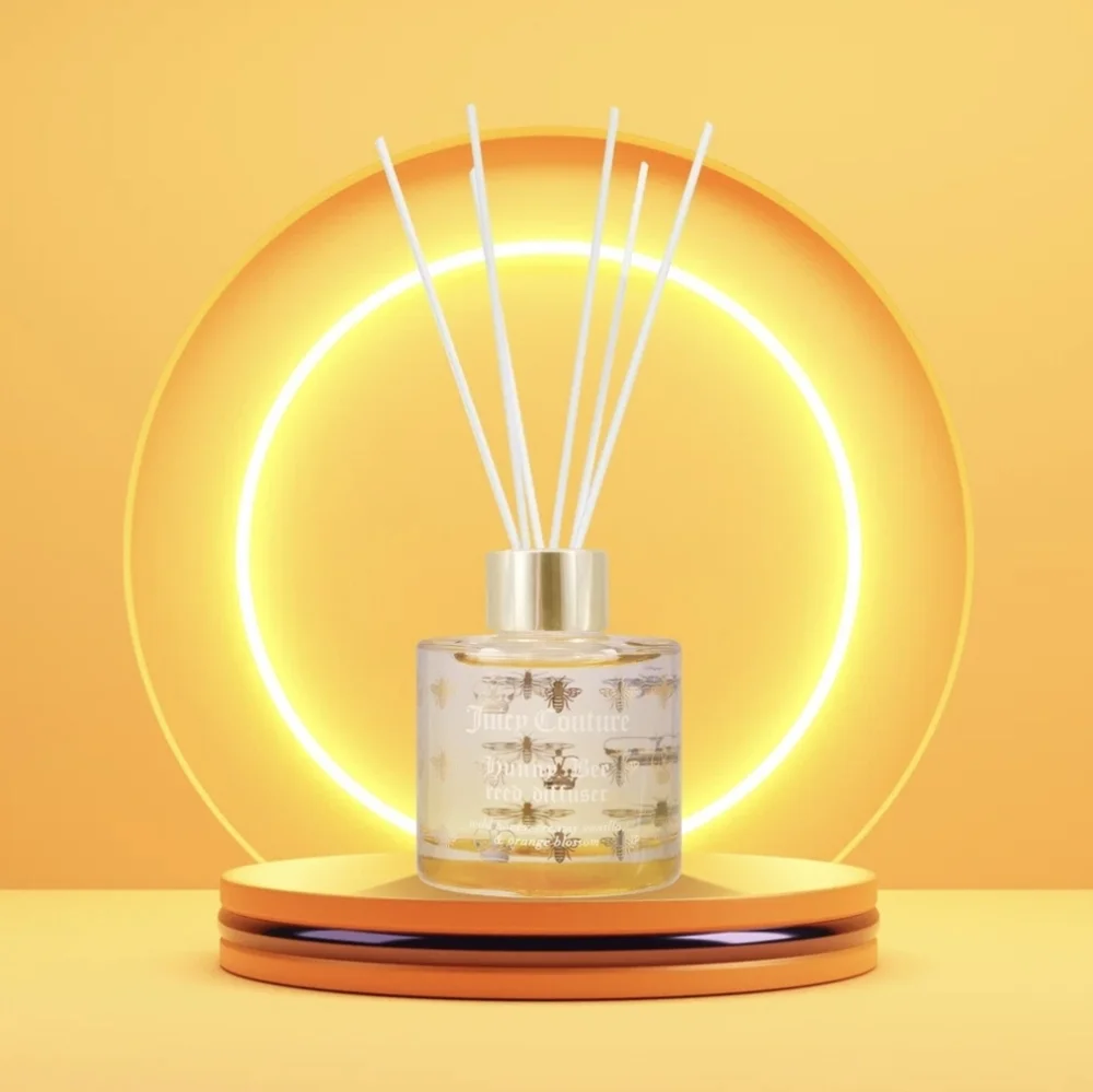 Juicy Couture Honey Bee Reed Diffuser in Tan and Gold